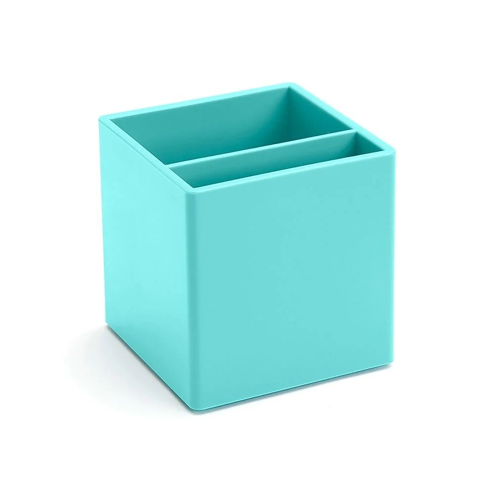 FREE IN A BUNDLE* Pen cup